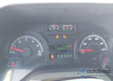 2013 Ford E-150 Commercial z USA, uszkodzony, nr VIN 1FTNE1EL5DDA47703